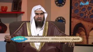 صورة امرأة لا تعرف قراءة القرآن هل يجوز لها أن تقرأه تهجيا حرفا حرفا ؟ الشيخ خالد الفليج