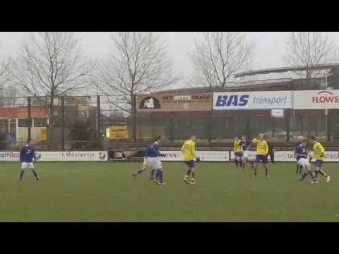 20131221 Internos A3 - VVR A2: 0-2 gaat VVR van veld want boos op scheidsrechter!
