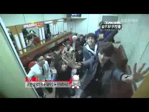 081114 SHINee FT ISLAND 2PM Waiting Room