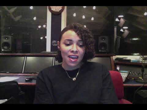 Sara Sings Agua De Beber