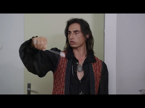 Aneczka zatrudniła wróżbitę w salonie fryzjerskim [O mały włos]