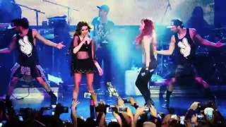 Antes Que Ver El Sol - Dulce María feat. Manu Gavassi @ Live in São Paulo