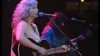 Emmylou Harris - The Boxer