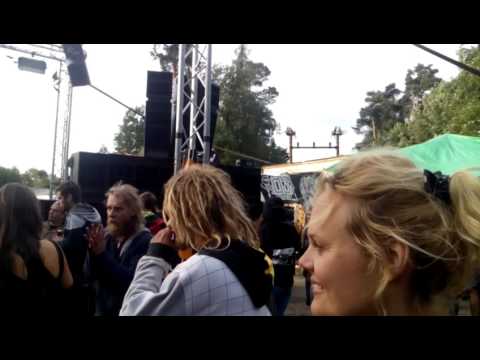 Space Piknik 31.7-2.8 2015 CIRKUS ALIEN+KIEREWIET.