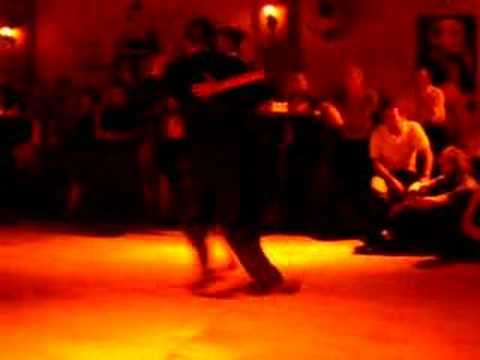 Andrea Misse  and  Javier Rodriguez  are  dancing  to  the  milonga  "  Mi Buenos Aires  "