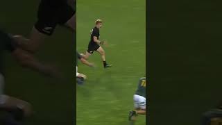 Damian McKenzie's speed is INSANE