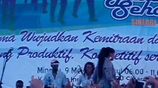 Download lagu goyang bersama cynthia sari mp3
