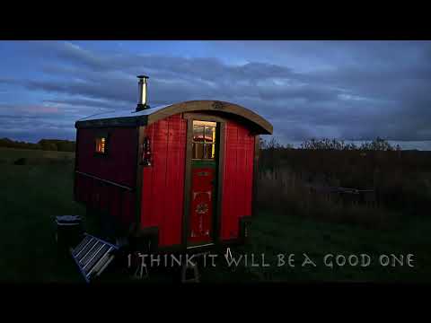 The Cozy Vardo - Morning in the Vardo