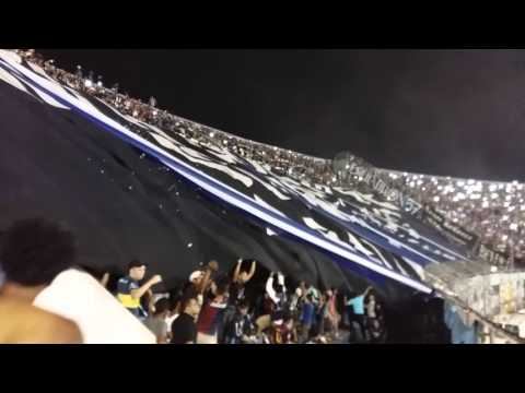 "Revolucionarios MOTAGUA manta gigante" Barra: Revolucionarios 1928 &bull; Club: Motagua