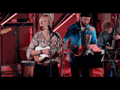 Hilka - In Love (live @Mittendrin bei Fröhlich)