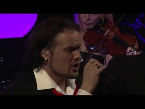 Raaka-Aine 20-vuotisjuhlakonsertin akustinen osuus