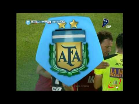 EXPULSION DE HEINZE - NEWELL'S 2 ARSENAL 1 - FECHA 12 (27 10 2012)