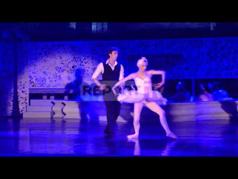 Report TV - 'Liqeni i Mjellmave', sfidojnë talentet e reja, vlerësohen Sulaj e Muçollari