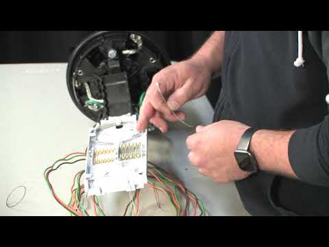 Laying Spliced Fiber into Tray Closing Case