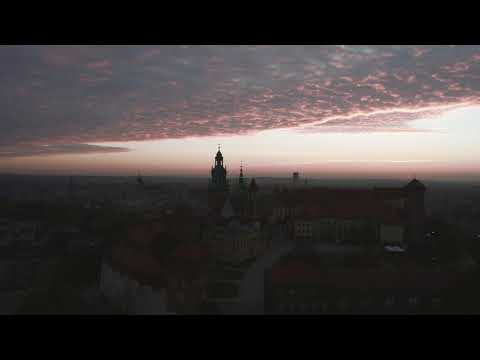 Wschód słońca, Kraków z drona