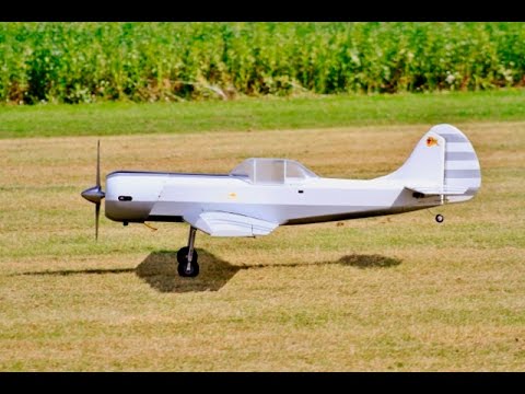 WILLIS WARBIRDS DESIGN RC 1/4 SCALE YAKOVLEV YAK-50 - BILLY EVANS AT WILLIS FIGHTER MEET - 2016