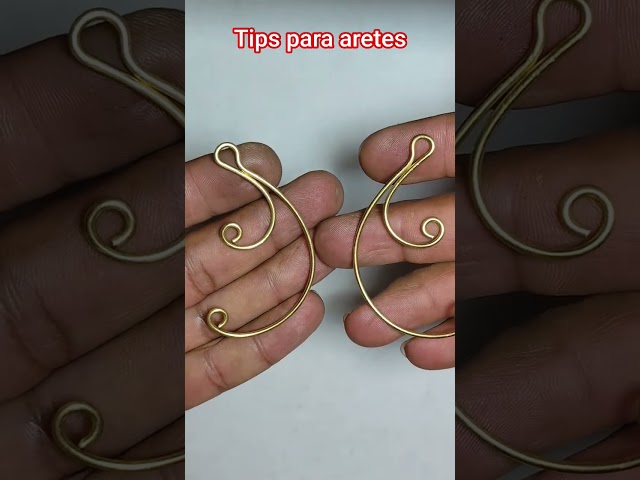 Vídeo relacionado con KUIYAI Pendientes colgantes de personajes de dibujos animados, bonitos aretes de anime para fanáticos, amantes del anime (sootearringUK)