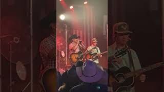 Aaron Watson live at Mo’s Place in Katy, TX on 06.23.25 (1)