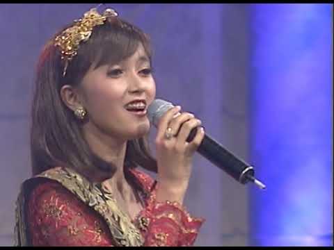 Novita Indri - Jembatan Merah - Ciptaan : Gesang