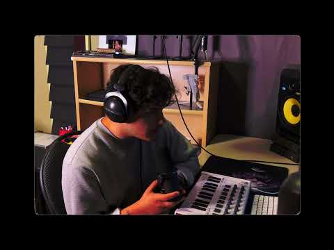 Isaac Zale - Knives In My Side (No Label No Budget Ep. 17)