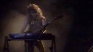 Stryper - First Love (ao vivo) (com legendas em português)