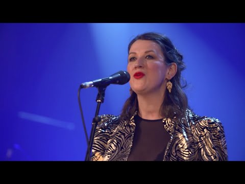 Deirdre Graham - Moch an-Diugh a Rinn Mi Èirigh (Live)