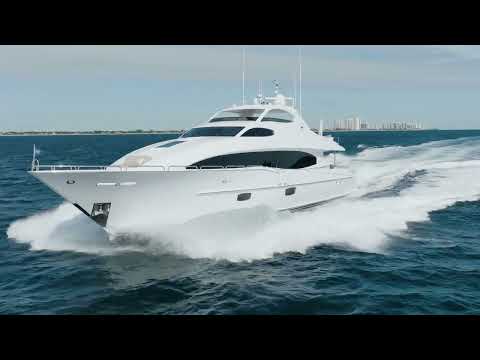 Lazzara Motor Yacht video