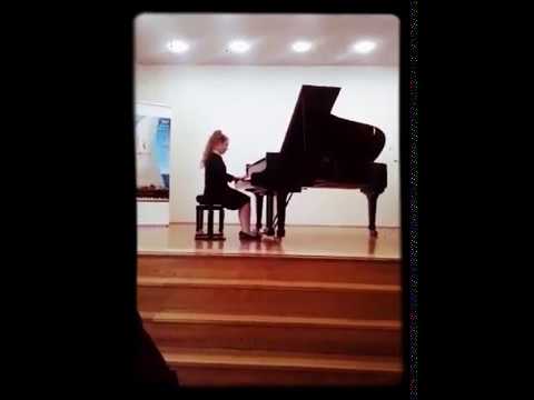 J. S. Bach: Prelude, BWV 934 - Hana Mojzeš (11yo)