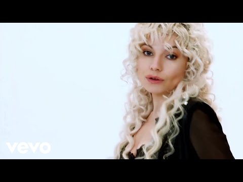 Duru Kurt - Ay Çokta Şey