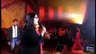 Nana Mouskouri &amp; I Muvrini   La Ballade De Zacco Et Vanzetti   HereS To You Live Les Enfoires 97.avi