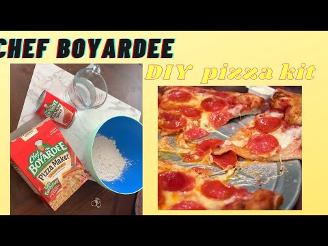 CHEF BOYARDEE PIZZA KIT | How To | DIY Pizza | Step by Step | How To Make Pizza 2020