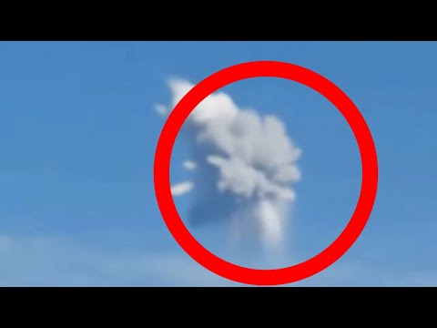 Asteroid hitting moon 2025 - Moon Crash AI