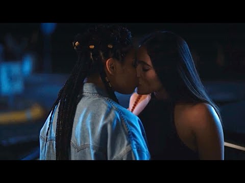 Dani kisses a stranger || The L Word: Generation Q