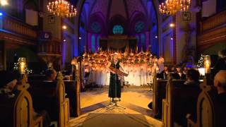 SVT Luciamorgon 2015 : Emilia Amper - Ljus i mörkrets tid