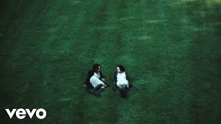 Pale Waves – “Gravity”