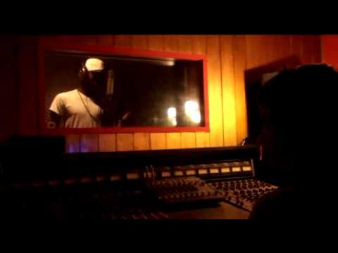 Mwangolé Ride Apresenta : Black Swagg - Making Of Préliminaires (2011) Bientôt dans les bacs
