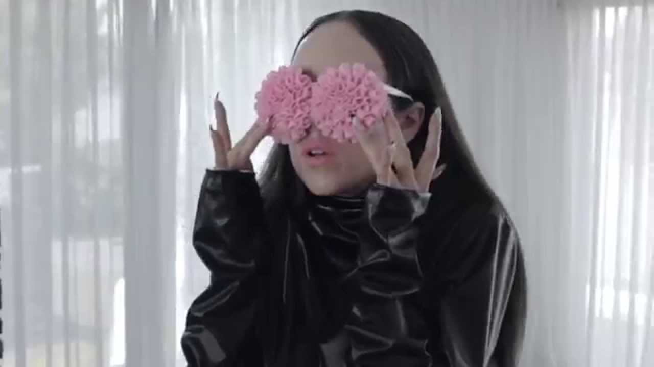 Allie X — Catch
