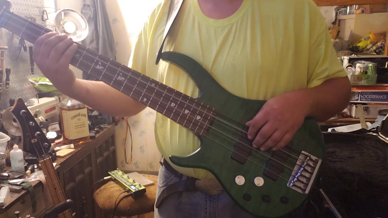 Pink Floyd - another brick in the wall pt. 2 ( Vinyl strings )