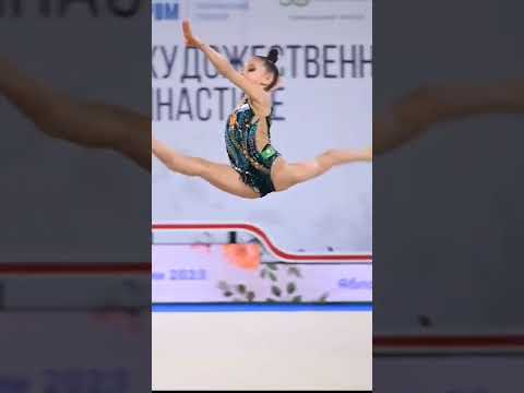 сверхчеловеческая гибкость гимнастки!😲 #гимнастка #художественнаягимнастика #gymnast #flexibility