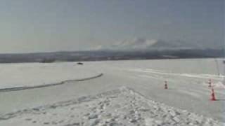 preview picture of video 'Porsche Drifting Winter 2006'