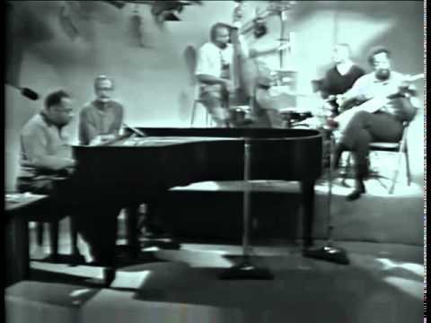 Count Basie Quartet 1968 - Squeeze Me