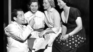 Perry Como &amp; The Fontane Sisters   Bibbidi Bobbidi Boo 1950