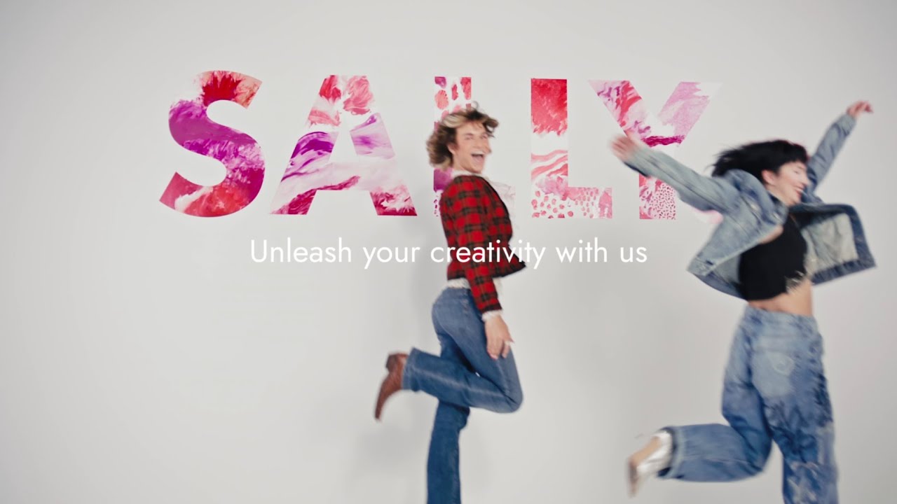 How many Sally Beauty locations are there? Tipseri