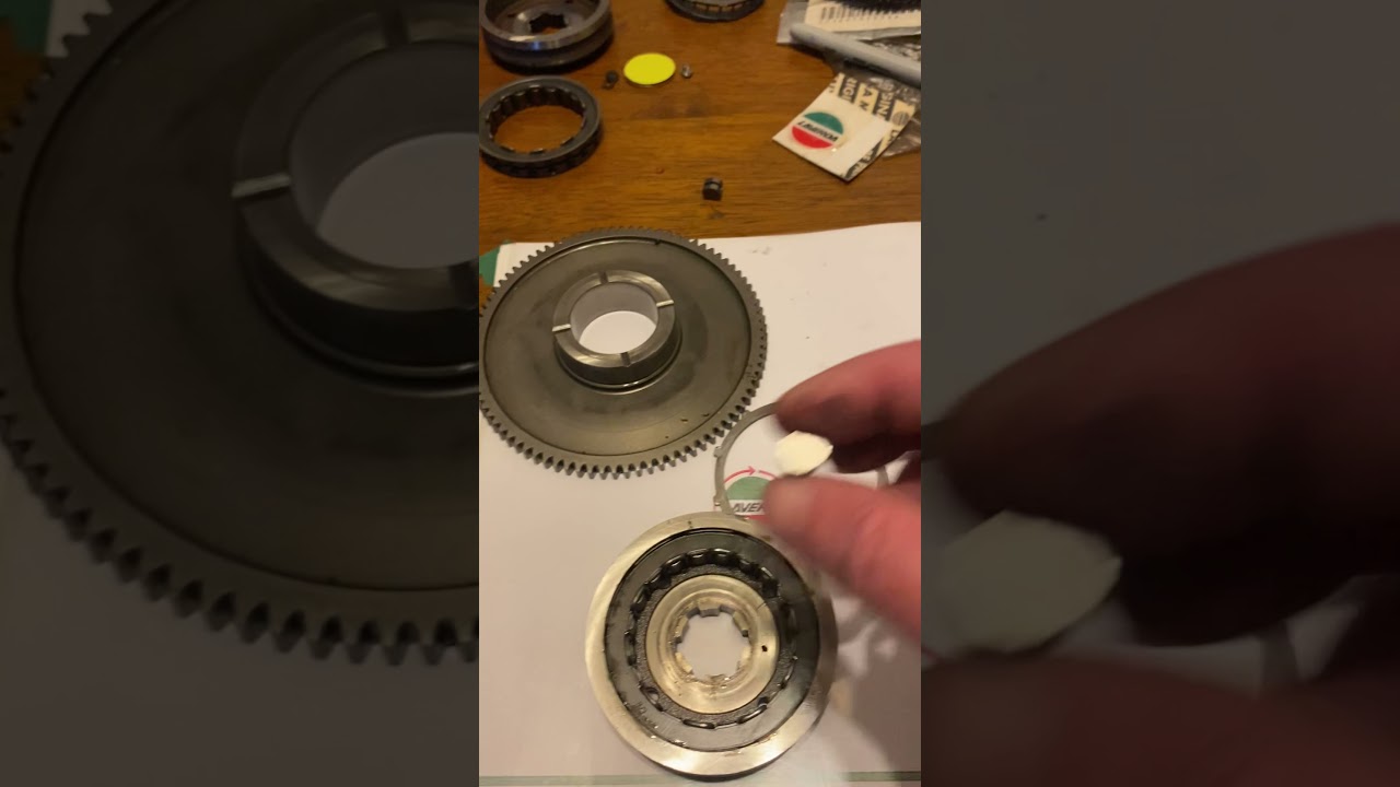 Zane 750S sprag clutch fix using Ducati parts.