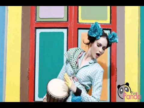 Asia's Next Top Model Cycle 1 - Episode 1 Photoshoot " Quirky in Little India "