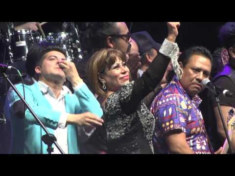 Conjunto Acapulco Tropical en el Teatro Metropolitan CLOSE con invitados