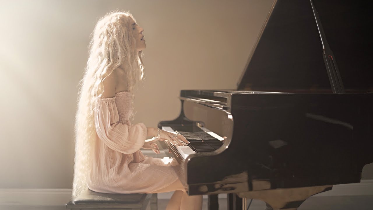 Julia Westlin — Pray