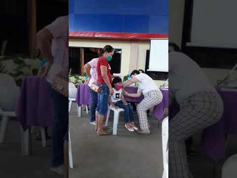 little girl fainted after vaccine....