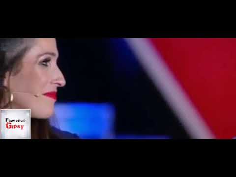 Niña Pastori cantando a Malu