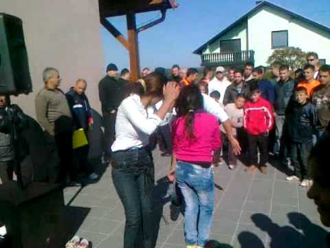 plesačice iz kuršanca